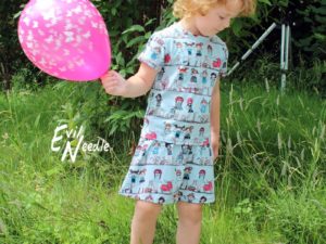 Zierstoff Schnittmuster Kinderkleid Dana2