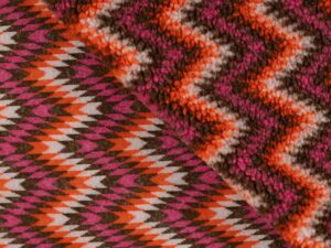 Teddy, Jacquard Zackenmusterung Beere – Bild 3