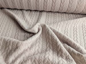 Dehnbarer Strickstoff mit Zopfmuster, Beige
