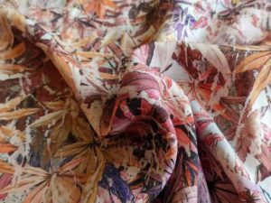 Viskose und leichte Stoffe