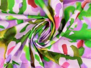 Baumwoll Satin Stoff – Florale Musterung Lila Grün