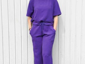 Schnittmuster Jumpsuit Yetta lila Mischgewebe 1