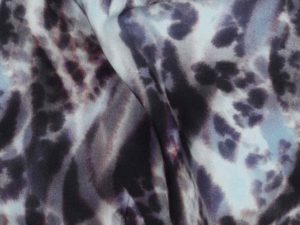 04255.004_Viskose Animal Print Grau Blau