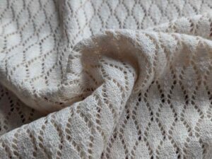 Strick, Lochstickerei