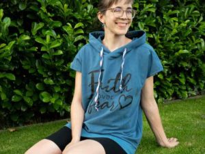 Schnittmuster Shirt Nella Hoodie Sweat Farbverlauf - 5