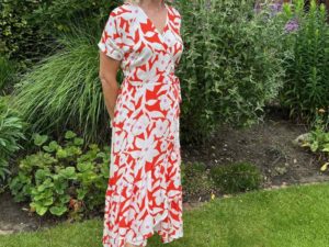 Schnittmuster Wickelkleid Safia Rot Blumen - 2