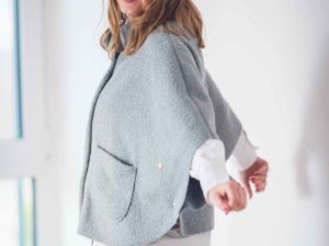 Schnittmuster Poncho Elif Teddy blaugrau - 3