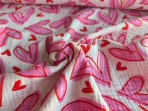 Gauze, Musselin - Herzen Pink auf Weiß