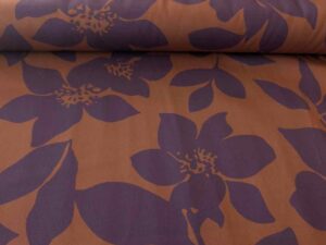 Viskose Stretch, Blumen in Lila auf Zimt – Bild 3